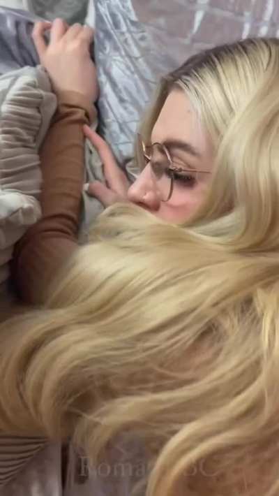 Tiny gf taking cock