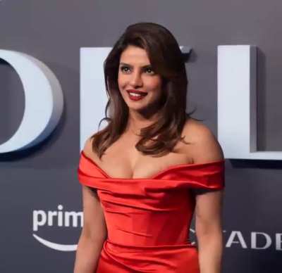 Priyanka arrives at the global premiere of 