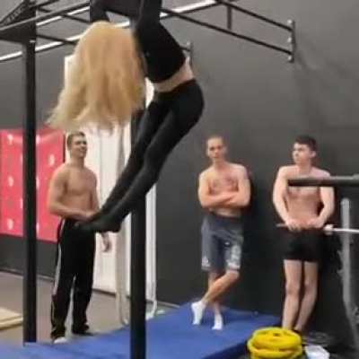 Хорошо, я валю отсюда...
