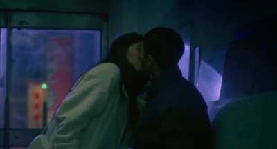 Han So-hee & Han Hae-in - Heavy Snow (2023)