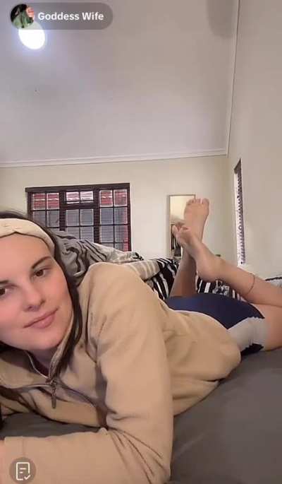 Goddess wife shows off her sexy feet