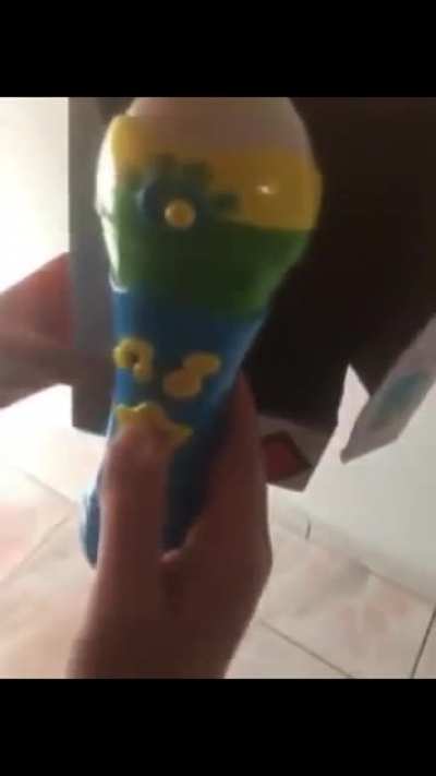 Ch&uacute;pame la corneta