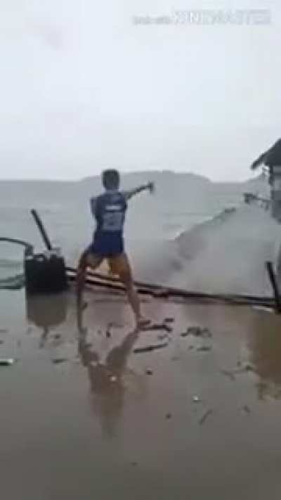 MC Aang - The Brazilian Water Bender