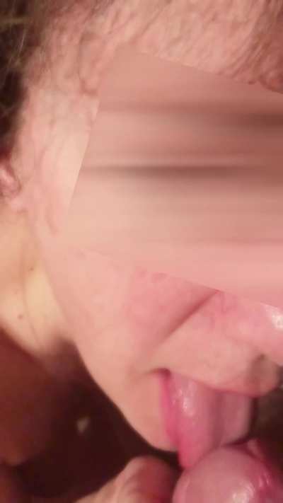 My wife says that she likes to watch me cum. She always makes sure to lick the tip to finish!