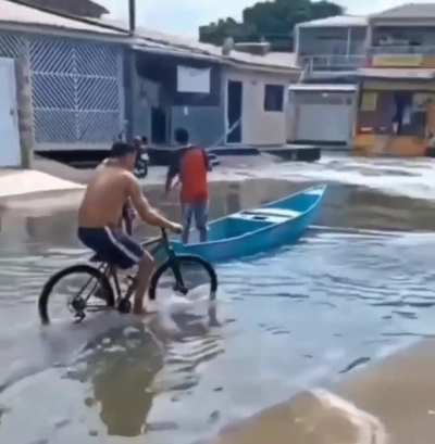 Olha a onda, olha a onda 👏👏