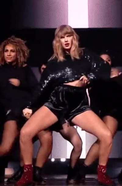 Dancing Taylor