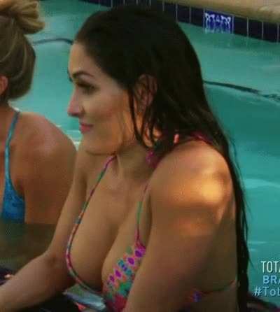 Tits is all im looking at