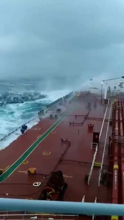 The Indian Ocean, looks like it&rsquo;s infinitely wide and endlessly deep
