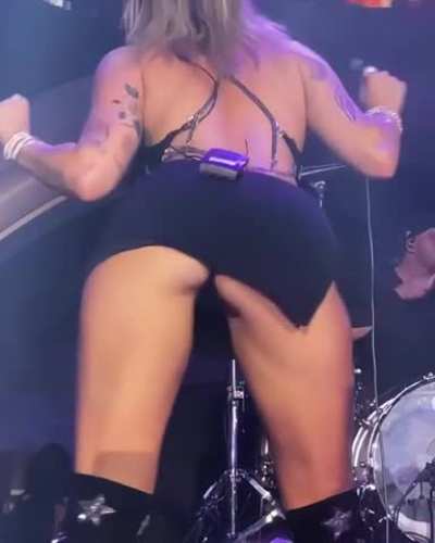 Miley cyrus