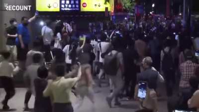 Huge crowds swarm House Speaker Nancy Pelosi&rsquo;s motorcade after she arrives in Taiwan