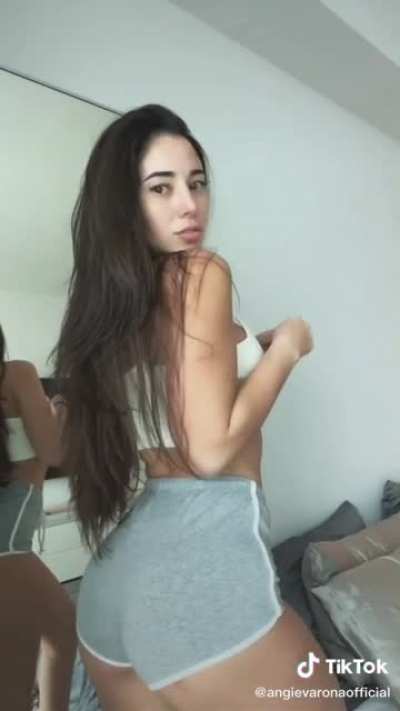 She's Gorgeous