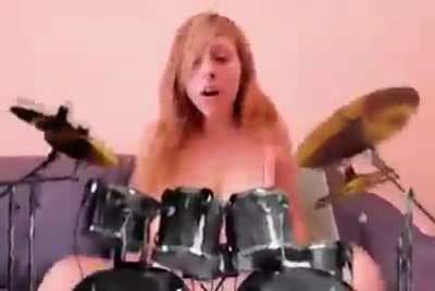 I bet she would be good at a concert