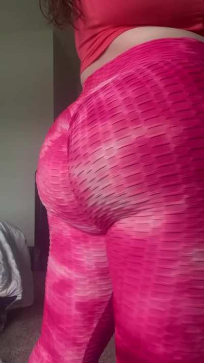 bright and jiggly [f]