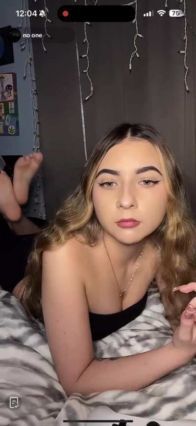 @w4ytohigh2cry