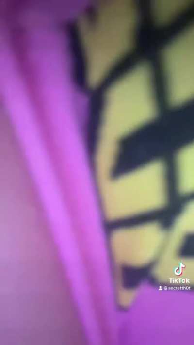 jiggle jiggle girl