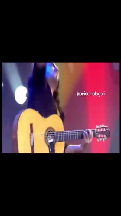 A guitar gives a jumpscare.