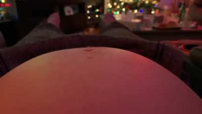 I&rsquo;m pregnant and every time I cough, it looks like my belly button is coughing too.