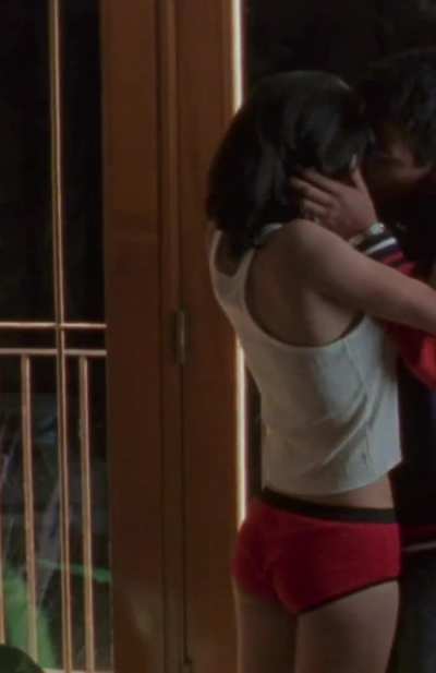 Martha Higareda in Amar te duele (2002)