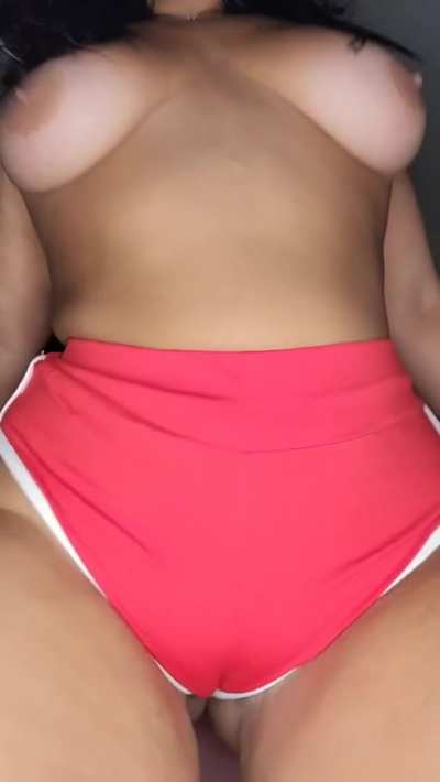 My soft mombod in need of your morning wood