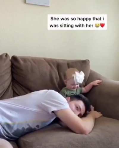 Happy when you&rsquo;re close to me