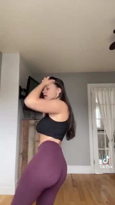Little tease 🤤