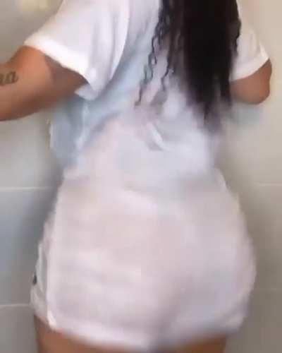 Wet ass clap