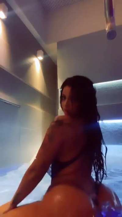 Stephanie Silveira @step<wbr>hanie<wbr>silve<wbr>iira