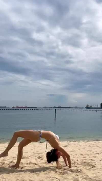Imagine her doing splits on top of you