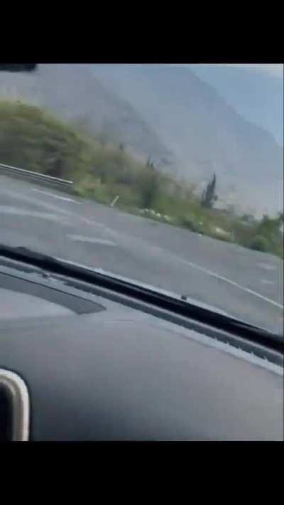 Mountain road layout is confusing and terrifying