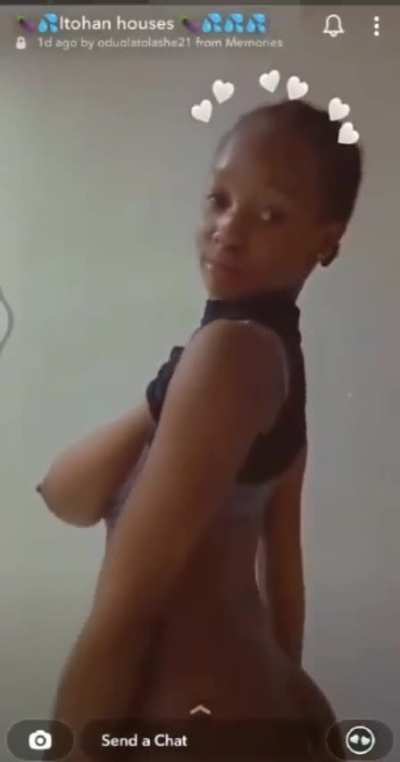 I can tell she a hoe