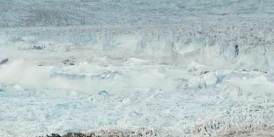 Huge glacier breaking apart..the sound is incredible 