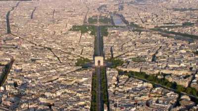 Uninterrupted shot of the entire East-West "Axe Historique" of Paris in its full length