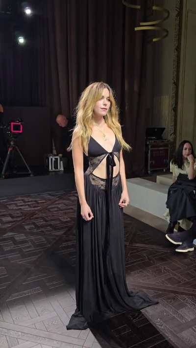 Kiernan Shipka 