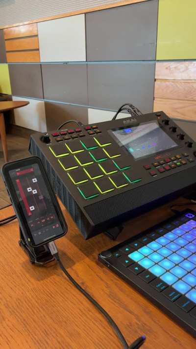 iPhone X MPC Live 2