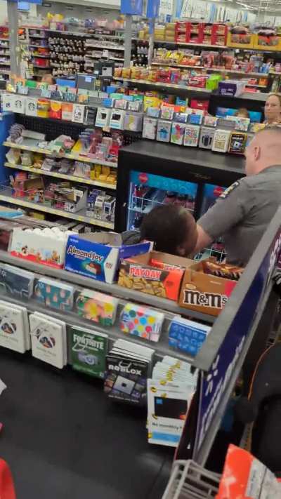 Overheard some lady claiming she didn't steal and caught this golden Walmart moment lol.