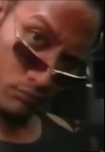 🤨