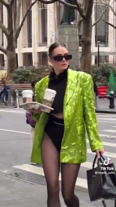 Wearing less clothes while everyone else dresses accordingly to the weather is not necessarily slaying, but yes it will catch people&rsquo;s eyes.
