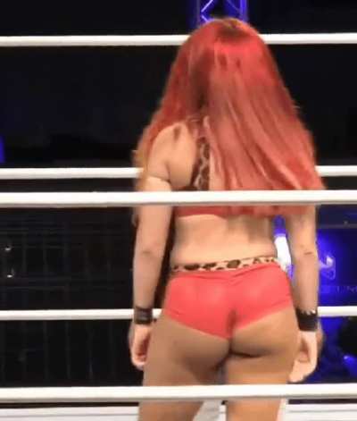 Some ivelisse booty spam coming in