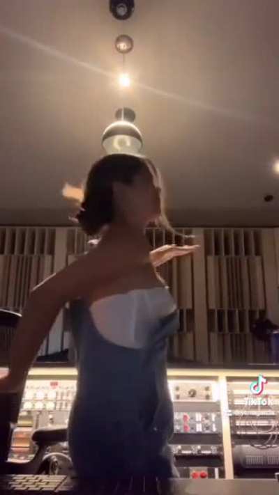 Ylona Garcia