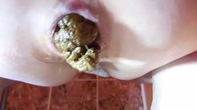 Look at that big poop
