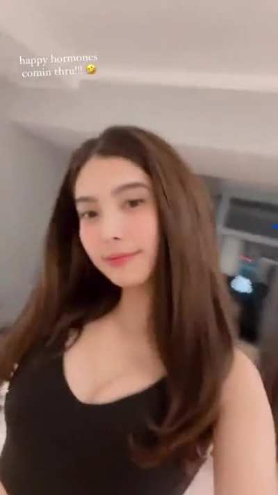 Analyn Barro