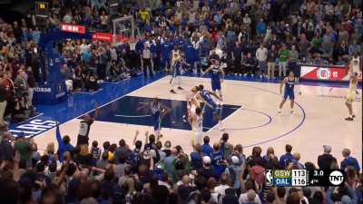 [Highlight] Klay Thompson misses the 3 to tie