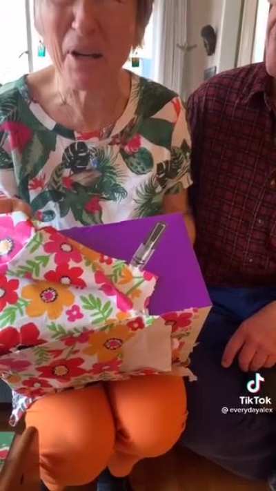 It&rsquo;s a hand blender!!