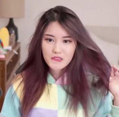 More than 1 min of Kimi lip biting