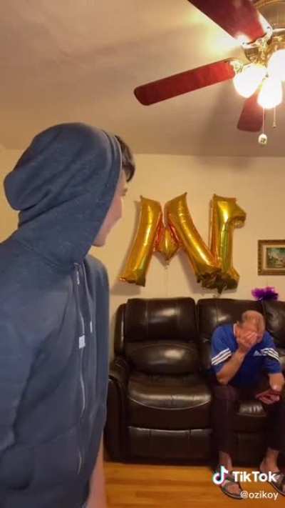 someone told me cringe wasn&rsquo;t allowed here anymore and it&rsquo;s now just a sub of self-promoting teens so this is to prove them wrong