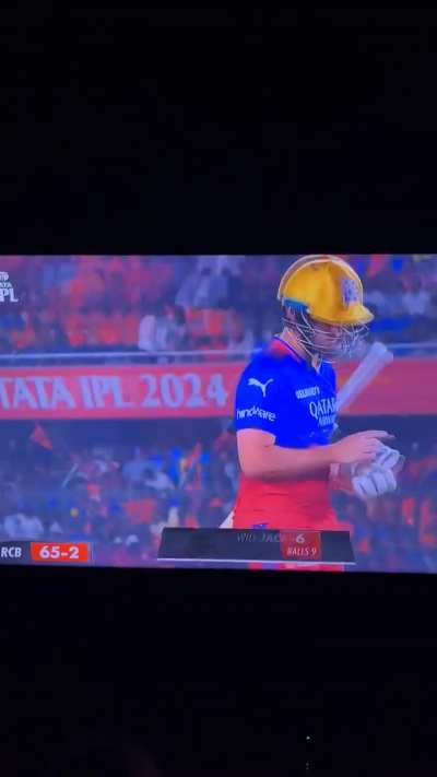 commentator got no chill💀💀💀