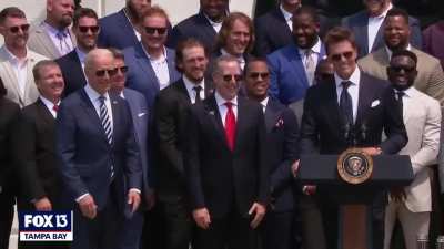 Tom Brady cracks joke about election denial at White House