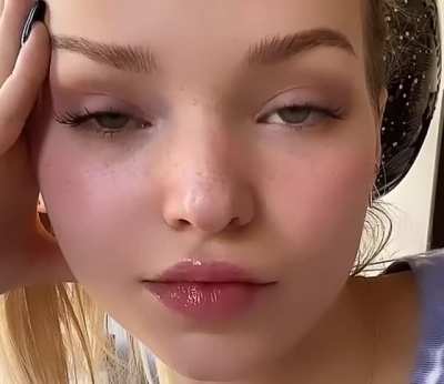 These lips should be sucking me dry, that‘s what they‘re made for 🥵😍