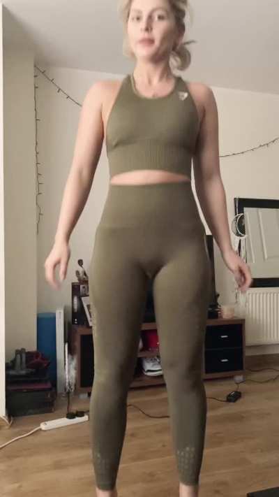 My Superpower?.. My Clothes disappear when I&rsquo;m within 10 feet of a hard Cock 🤭💓