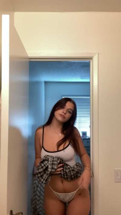 While I was getting ready for school I got a little horny... I just had to show you